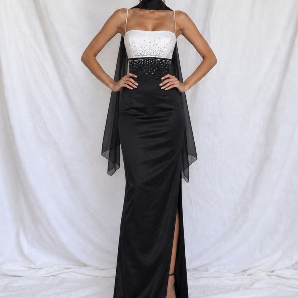 Vintage White Black Beaded Rhinestone Satin Slit Bodycon Maxi Formal Prom Dress